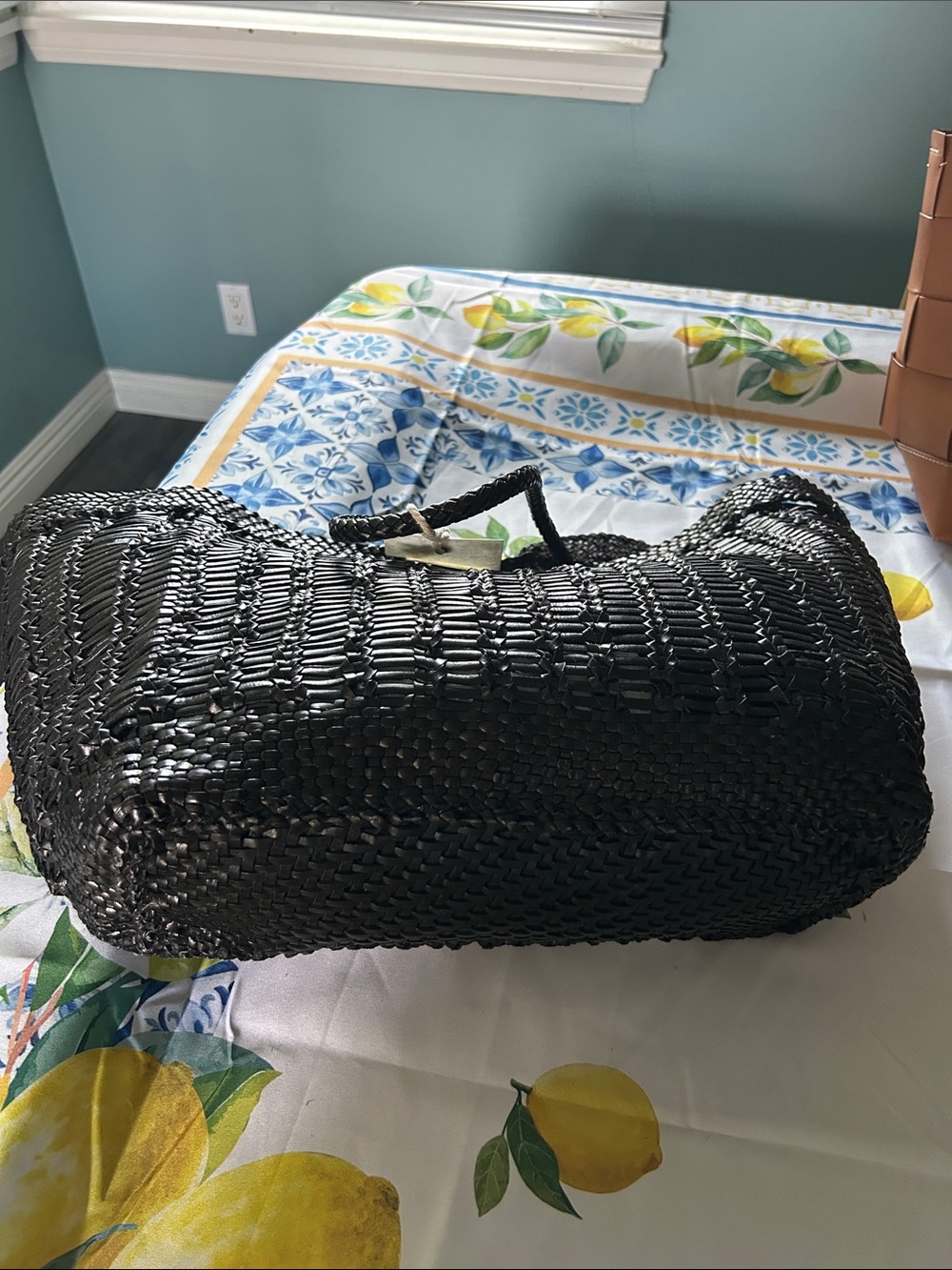La Vie Black Woven Genuine Italian Leather Tote Bag with Top Handles and insert - Picture 4 of 7